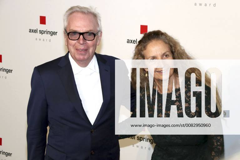 David Chipperfield and wife Evelyn Stern at the presentation of the Axel Springer Award 2018 at Axel Springer Haus Berlin 24 04 2018 Foto:xA.xFuturexImage