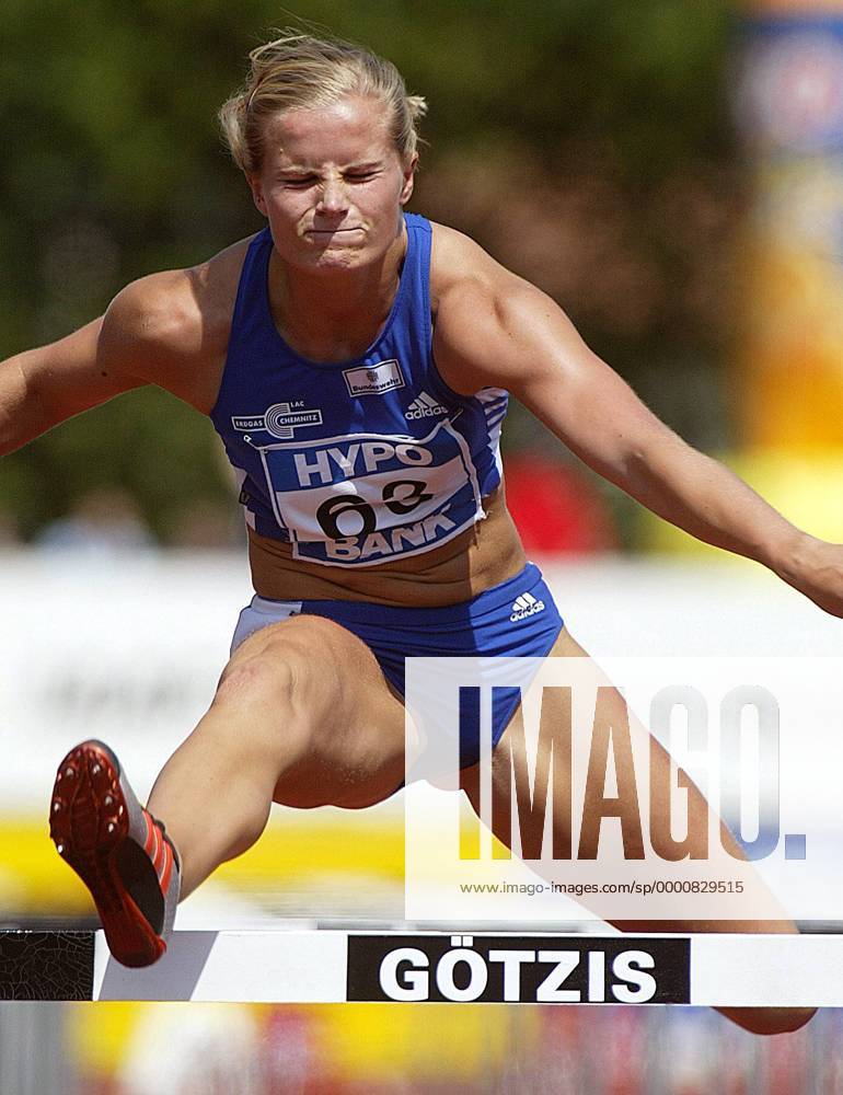 Katja Keller (Deutschland) - Hürdenlauf Leichtathletik Damen Internationales Mehrkampfmeeting 2003, Mehrkampf-Meeting, Siebenkampf Einzelbild Götzis Dynamik, Anstrengung,