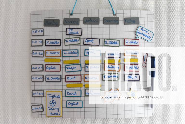 Timetable of a primary school 2 class