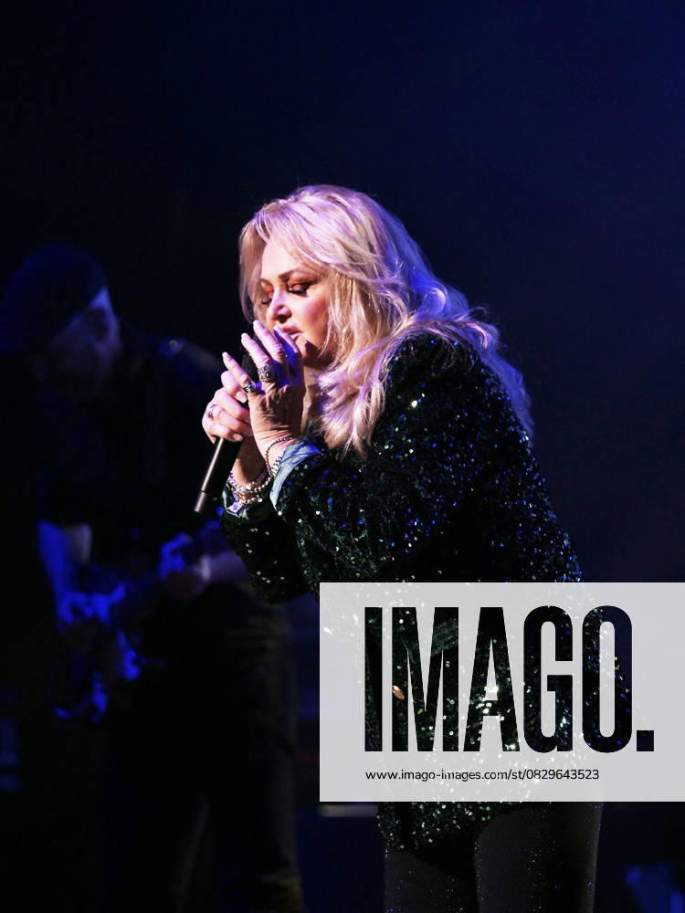 Bonnie Tyler in concert at L Amphithéâtre 3000 of the Lyon Convention Center, in Lyon, France, on December 11, 2023 MPP Bestimage Bonnie Tyler in concert at the Amphithéâtre 3000 of the Lyon Convention Center, in Lyon, France, on December 11, 2023 Lyon France