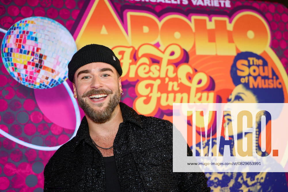 Roncalli s Apollo Variete Fresh n Funk premiere performance TV presenter Eric Schroth VOX Die Dekoprofis came to the premiere Düsseldorf Apollo NRW Germany
