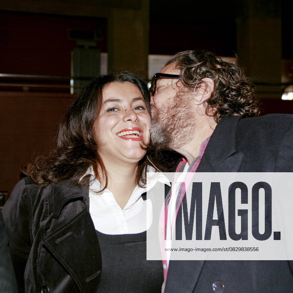 Julian Schnabel American Painter Filmmaker January 12, 2008 - Los Angeles, California, USA - Dir Julian Schnabel pictured with Marjane Satrapi at The HFPA American Cinematheque Foreign Movie Symposium, where he was promoting his Golden Globe winning film, The Diving Bell and the Butterfly. Los Angeles, CA. January 12 2008