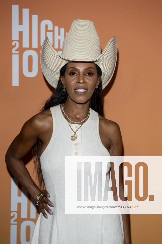 June Ambrose attends the Highest 2 Lowest New York Premiere at Brooklyn Academy of Music. New York United States - ZUMAs197 20250811_aaa_s197_190