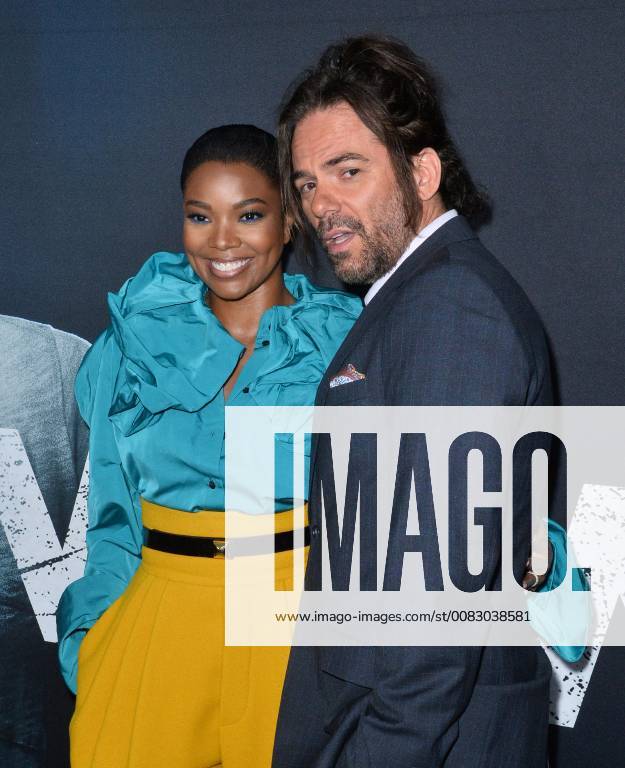 Cast members Gabrielle Union and Billy Burke attend the special screening of the motion picture thriller Breaking In at the ArcLight Cinema Dome in the Hollywood section of Los Angeles on May 1, 2018. Storyline: A woman fights to protect her family during a home invasion. LAP2018050122 JIMxRUYMEN