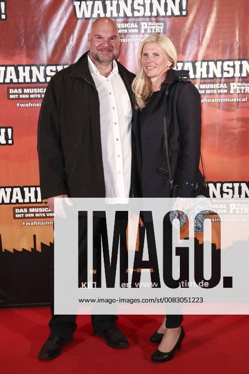 Jörg Moukaddam with his wife at the premiere of the musical Madness in the Theater on Potsdamer Platz Berlin 02 05 2018 Foto:xJ.xQuinternx xFuturexImage