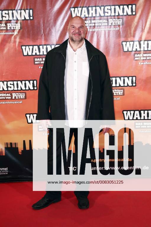 Jörg Moukaddam at the premiere of the musical Madness in the Theater at Potsdamer Platz Berlin 02 05 2018 Foto:xJ.xQuinternx xFuturexImage
