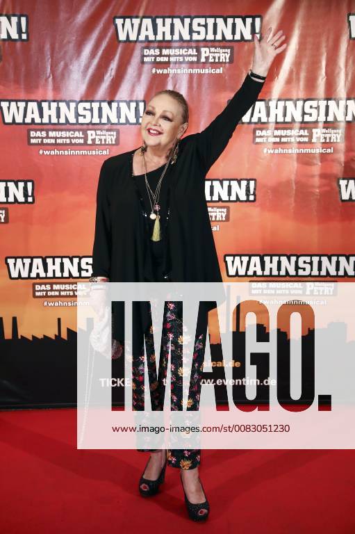 Barbara Schöne at the premiere of the musical Madness in the Theater on Potsdamer Platz Berlin 02 05 2018 Foto:xJ.xQuinternx xFuturexImage