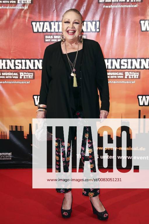 Barbara Schöne at the premiere of the musical Madness in the Theater on Potsdamer Platz Berlin 02 05 2018 Foto:xJ.xQuinternx xFuturexImage