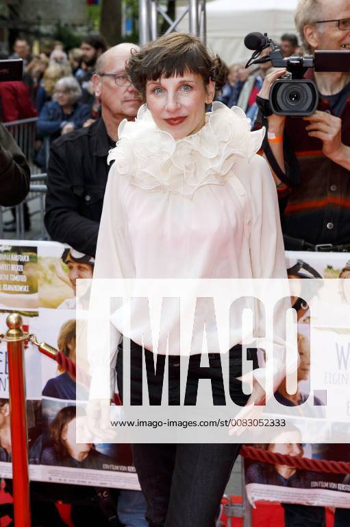 Meret Becker at the premiere of the movie Who actually invented love in the Lichtburg Essen 02 05 2018 Foto:xC.xFuturexImage
