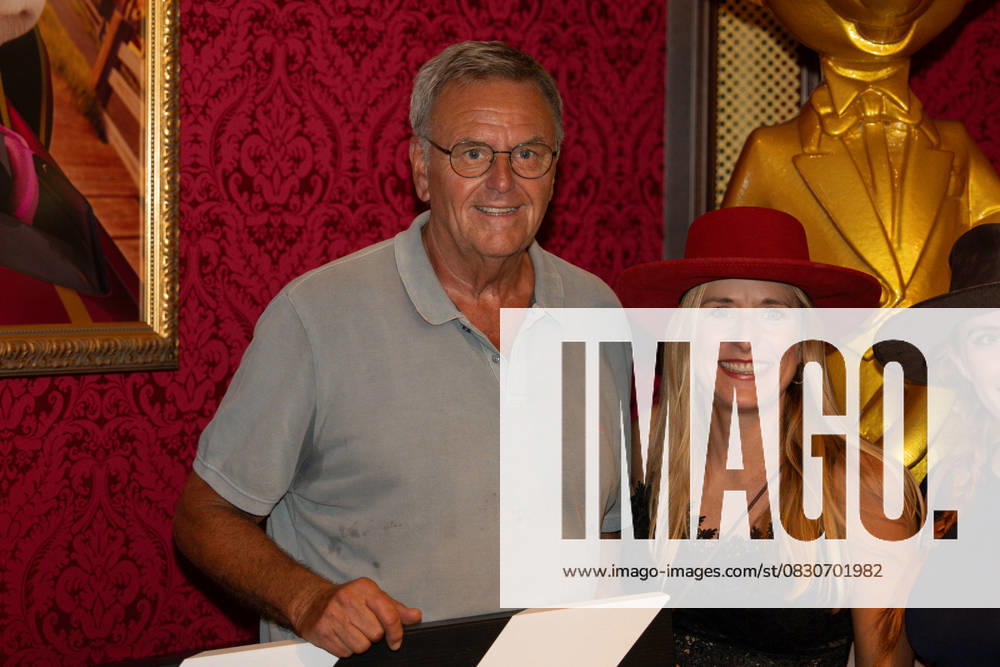 Cinema premiere, Manitous Canoe, Michael Bully Herbig, Rick Kavanian, Christian Tramitz, film premiere, Europa Park, Voltron 4D, red carpet, film launch, comedy, western parody, Bullyparade, actor, director, screenwriter, press event, summer vacatio