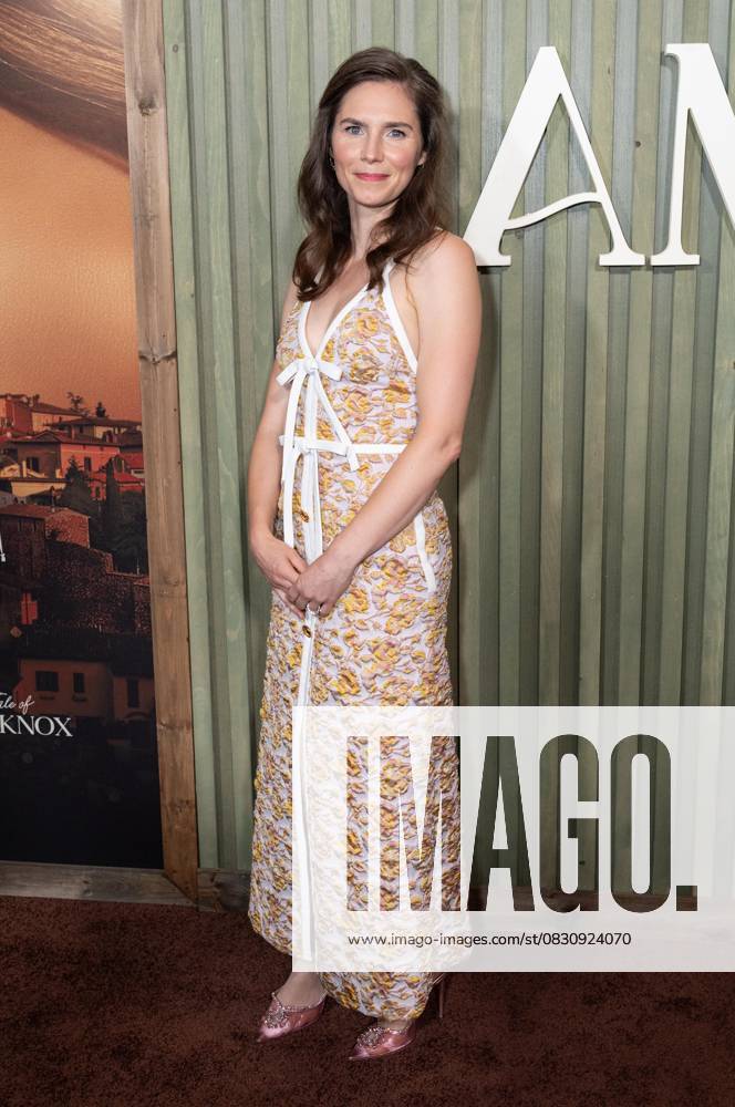 Amanda Knox wearing dress by Giambattista Valli attends premiere by HULU of The twisted tail of Amanda Knox at Historical Society in New York, NY on August 19, 2025 Bronx USA - ZUMAr339 20250819_znp_r339_022
