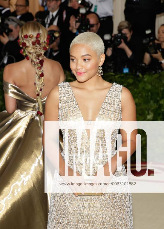 Kiersey Clemons arrives on the red carpet at The Metropolitan Museum of Art s Costume Institute Benefit Heavenly Bodies: Fashion and the Catholic Imagination at Metropolitan Museum of Art in New York City on May 7, 2018. NYP20180507231 JOHNxANGELILLO
