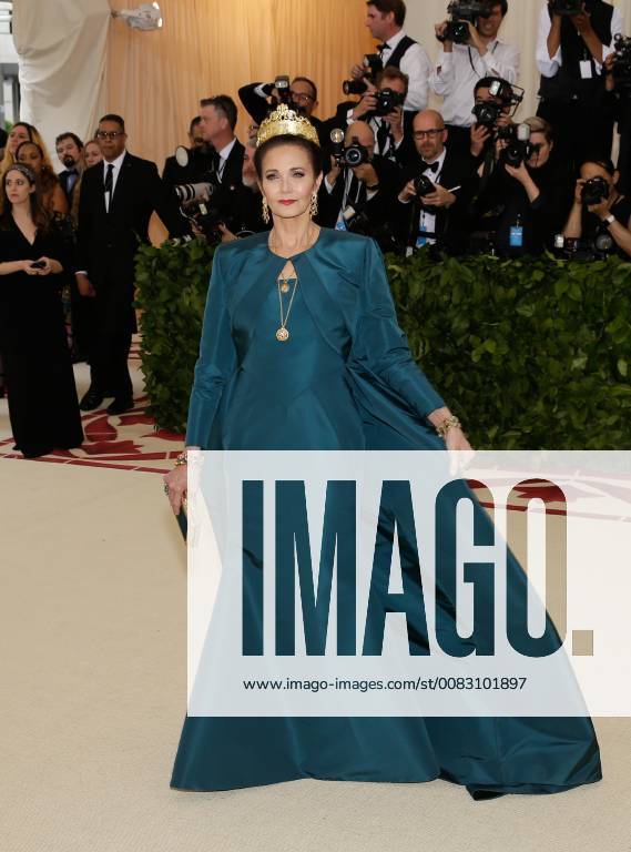 Lynda Carter arrives on the red carpet at The Metropolitan Museum of Art s Costume Institute Benefit Heavenly Bodies: Fashion and the Catholic Imagination at Metropolitan Museum of Art in New York City on May 7, 2018. NYP20180507248 JOHNxANGELILLO