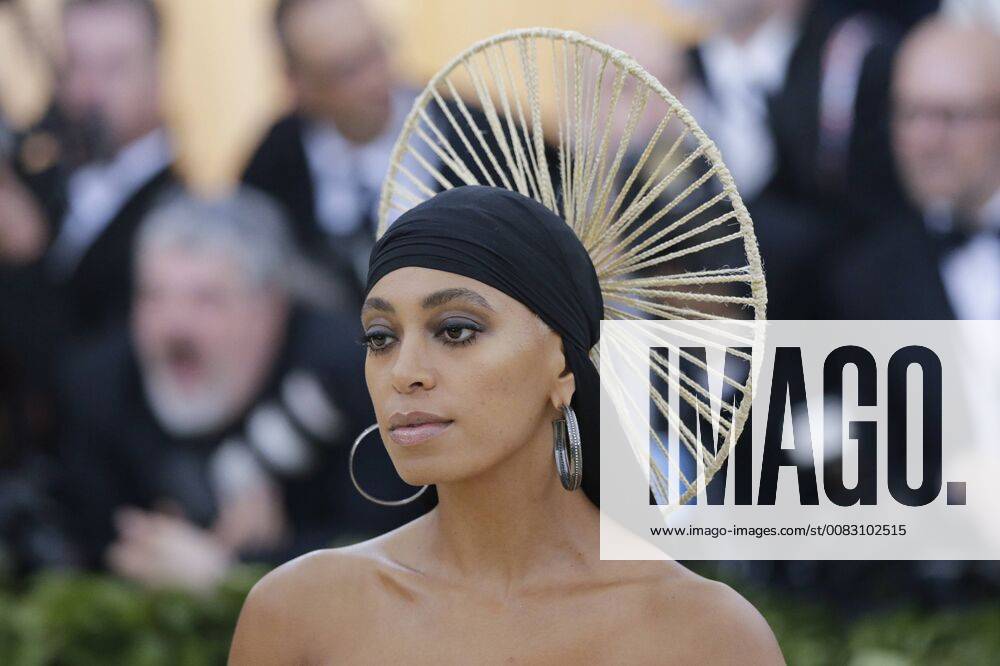 Solange Knowles arrives on the red carpet at The Metropolitan Museum of Art s Costume Institute Benefit Heavenly Bodies: Fashion and the Catholic Imagination at Metropolitan Museum of Art in New York City on May 7, 2018. NYP20180507773 JOHNxANGELILLO