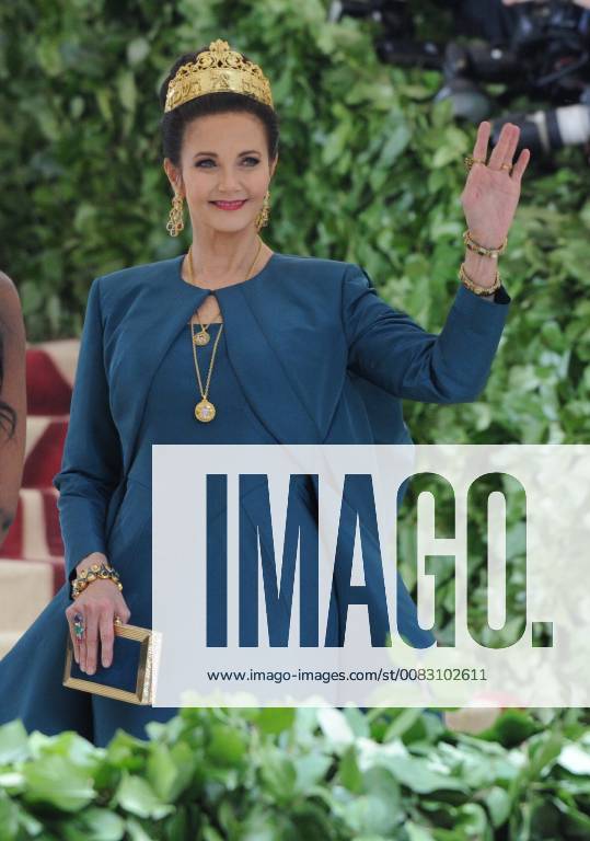NEW YORK, NY - MAY 7: Lynda Carter at the Heavenly Bodies: Fashion & The Catholic Imagination Costume Institute Gala on May 7, 2018 in New York City.
