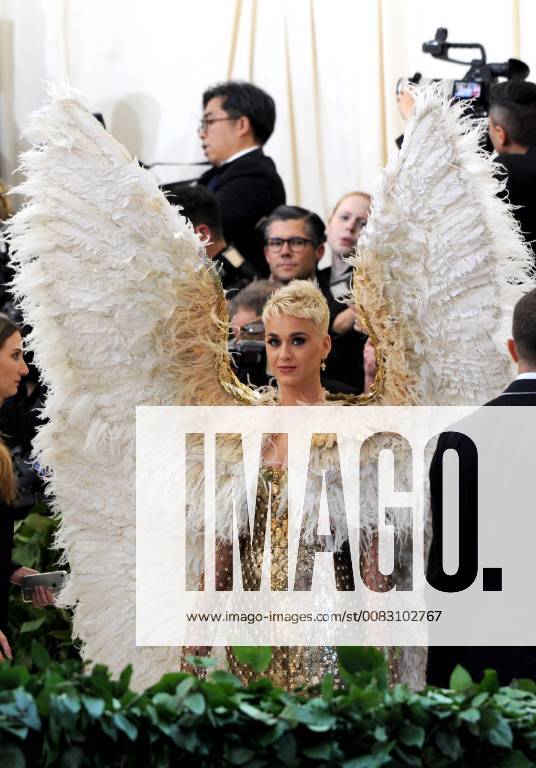 NEW YORK, NY - MAY 7: Katy Perry at the Heavenly Bodies: Fashion & The Catholic Imagination Costume Institute Gala on May 7, 2018 in New York City.