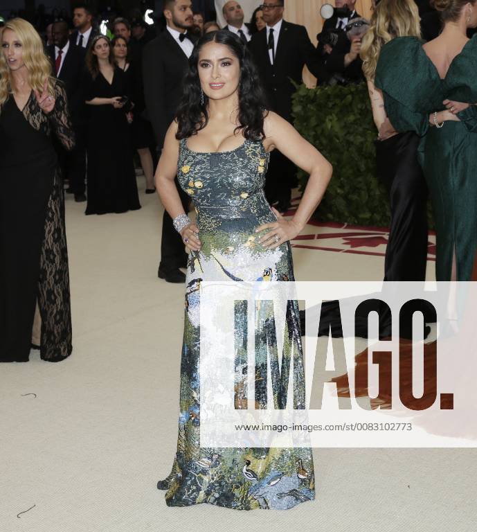 Salma Hayek arrives on the red carpet at The Metropolitan Museum of Art s Costume Institute Benefit Heavenly Bodies: Fashion and the Catholic Imagination at Metropolitan Museum of Art in New York City on May 7, 2018. NYP20180507799 JOHNxANGELILLO
