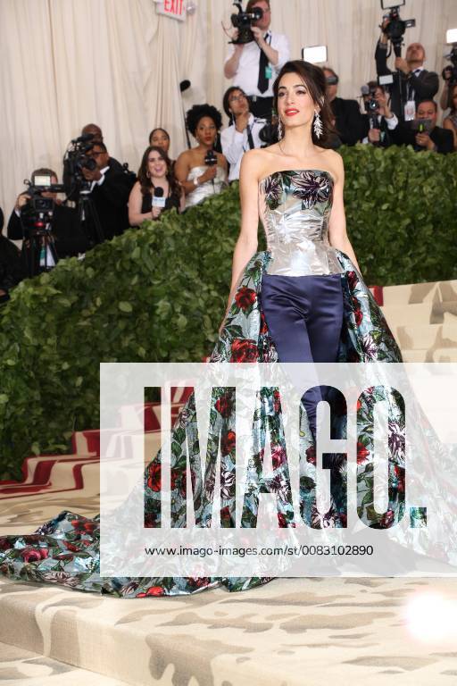 New York, N.Y, USA - AMAL CLOONEY attends the Metropolitan Museum of Art Costume Institute Benefit with exhibition of Heavenly Bodies: Fashion and the Catholic Imagination .The Met Museum, NYC.May 7, 2018.Photos by , Globe Photos Inc. New York USA - ZUMAms4_ 20180507_zaa_ms4_097