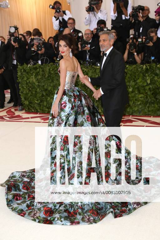 New York, N.Y, USA - AMAL CLOONEY, GEORGE CLOONEY attend the Metropolitan Museum of Art Costume Institute Benefit with exhibition of Heavenly Bodies: Fashion and the Catholic Imagination .The Met Museum, NYC.May 7, 2018.Photos by , Globe Photos Inc. New York USA - ZUMAms4_ 20180507_zaa_ms4_096