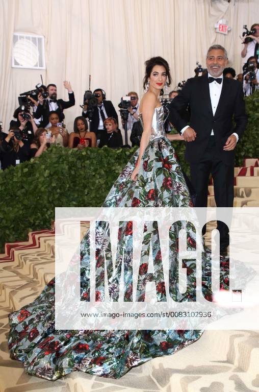 New York, N.Y, USA - AMAL CLOONEY, GEORGE CLOONEY attend the Metropolitan Museum of Art Costume Institute Benefit with exhibition of Heavenly Bodies: Fashion and the Catholic Imagination .The Met Museum, NYC.May 7, 2018.Photos by , Globe Photos Inc. New York USA - ZUMAms4_ 20180507_zaa_ms4_099