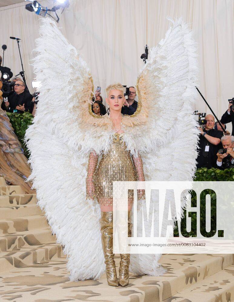 New York, NY, U.S. - 07 May 2018 - New York, New York - Katy Perry. 2018 Metropolitan Museum of Art Costume Institute Gala: Heavenly Bodies: Fashion and the Catholic Imagination. Photo Credit: Christopher Smith AdMedia New York U.S. - ZUMAa123 20180507_zaa_a123_130