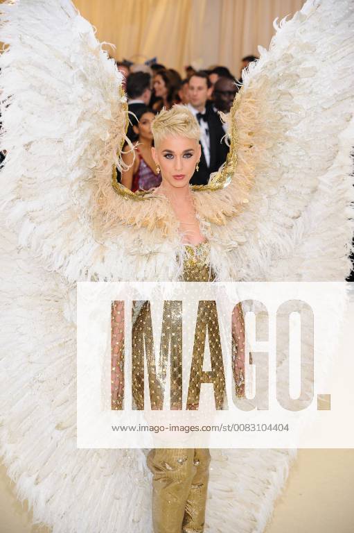 New York, NY, U.S. - 07 May 2018 - New York, New York - Katy Perry. 2018 Metropolitan Museum of Art Costume Institute Gala: Heavenly Bodies: Fashion and the Catholic Imagination. Photo Credit: Christopher Smith AdMedia New York U.S. - ZUMAa123 20180507_zaa_a123_132