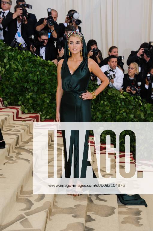 New York, NY, U.S. - 07 May 2018 - New York, New York - Kate Upton. 2018 Metropolitan Museum of Art Costume Institute Gala: Heavenly Bodies: Fashion and the Catholic Imagination. Photo Credit: Christopher Smith AdMedia New York U.S. - ZUMAa123 20180507_zaa_a123_233
