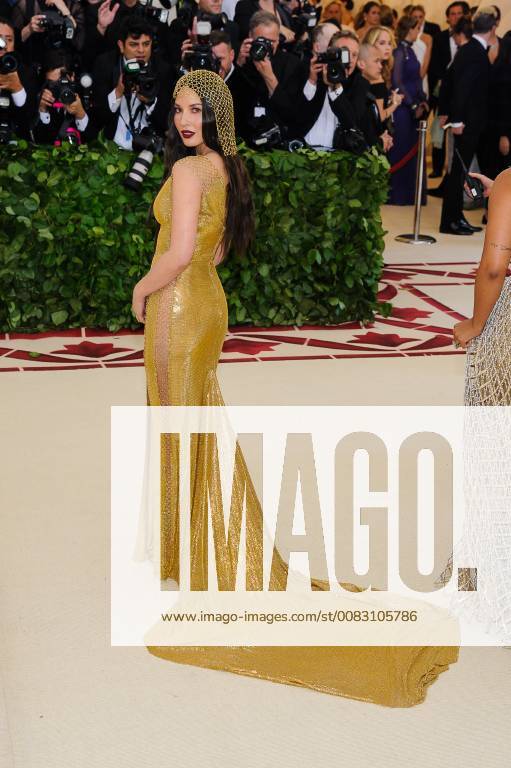 New York, NY, U.S. - 07 May 2018 - New York, New York - Olivia Munn. 2018 Metropolitan Museum of Art Costume Institute Gala: Heavenly Bodies: Fashion and the Catholic Imagination. Photo Credit: Christopher Smith AdMedia New York U.S. - ZUMAa123 20180507_zaa_a123_321