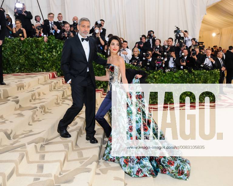New York, NY, U.S. - 07 May 2018 - New York, New York - George Clooney, Amal Clooney. 2018 Metropolitan Museum of Art Costume Institute Gala: Heavenly Bodies: Fashion and the Catholic Imagination. Photo Credit: Christopher Smith AdMedia New York U.S. - ZUMAa123 20180507_zaa_a123_334