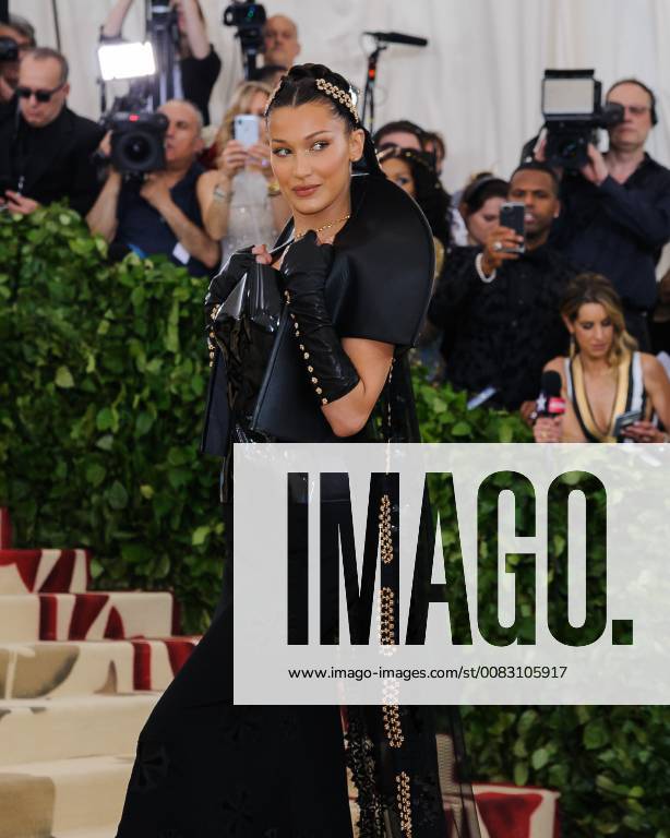 New York, NY, U.S. - 07 May 2018 - New York, New York - Bella Hadid. 2018 Metropolitan Museum of Art Costume Institute Gala: Heavenly Bodies: Fashion and the Catholic Imagination. Photo Credit: Christopher Smith AdMedia New York U.S. - ZUMAa123 20180507_zaa_a123_310