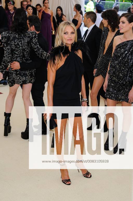New York, NY, U.S. - 07 May 2018 - New York, New York - Kate Moss. 2018 Metropolitan Museum of Art Costume Institute Gala: Heavenly Bodies: Fashion and the Catholic Imagination. Photo Credit: Christopher Smith AdMedia New York U.S. - ZUMAa123 20180507_zaa_a123_305