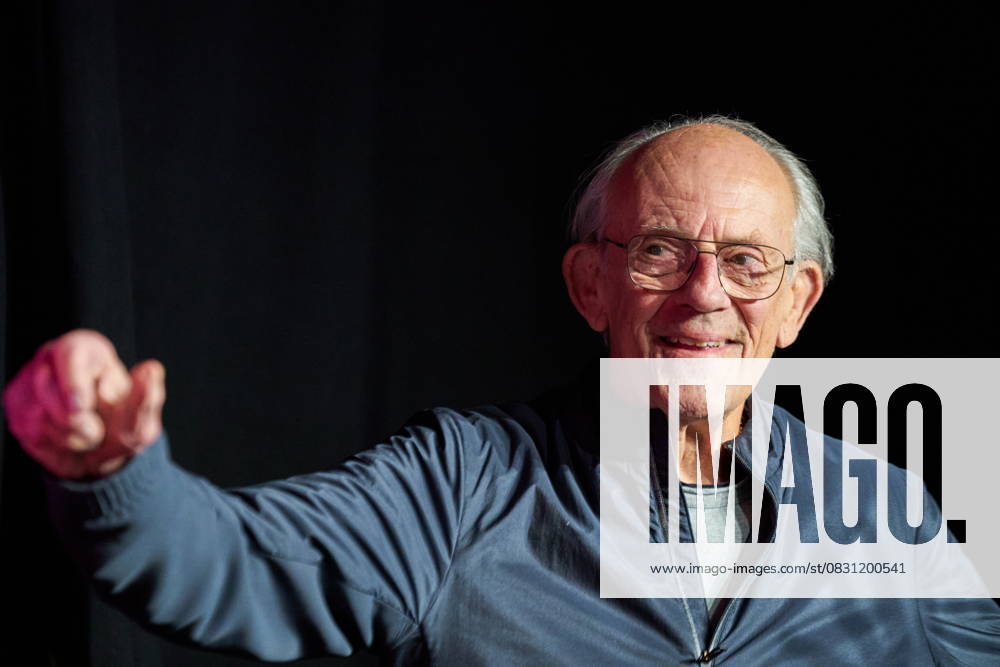 Christopher Lloyd walks on stage at an event celebrating the 40th anniversary of the sci-fi adventure film Back to the Future, in Toronto, on Friday, Aug. 22, 2025. Toronto Canada - ZUMAc35_ 20250822_zaf_c35_129
