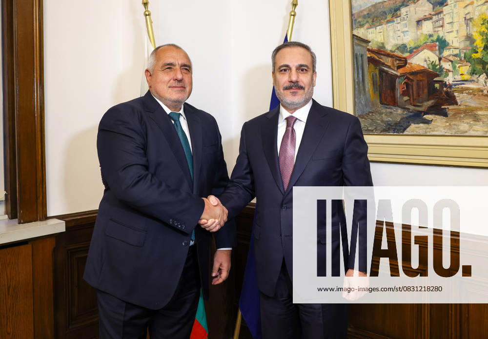 Turkish Foreign Minister Hakan Fidan in Bulgaria SOFIA, BULGARIA - JANUARY 30: Turkish Foreign Minister Hakan Fidan (L) meets with Chairman of the Foreign Policy Commission, Boyko Borisov (R) in Sofia, Bulgaria on January 30, 2024. Bulgaria World. Editorial use only. Please get in touch for any other usage.