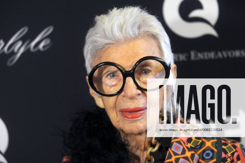 Iris Apfel at the premiere of the documentary Always at the Carlyle at the Paris Theater New York 08 05 2018 Foto:xD.Tinex xFuturexImage