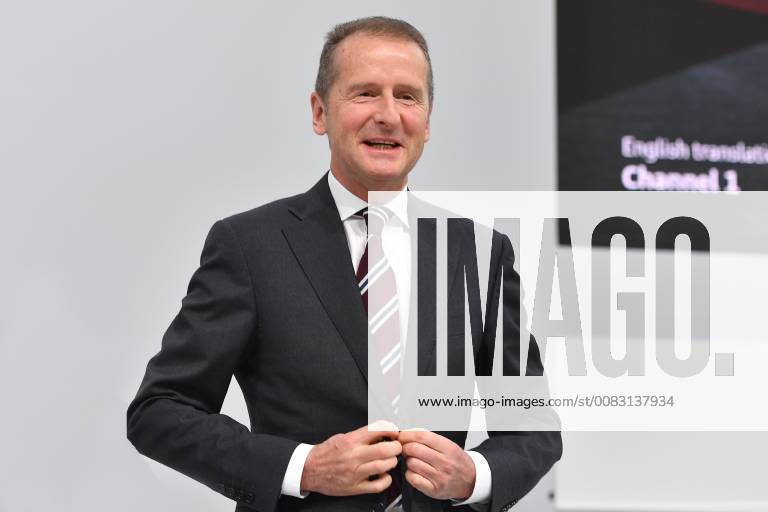 Herbert DIESS Chairman of the Board of Management Volkswagen AG and Chairman of the Supervisory Board AUDI AG Single-shot, single motif half-figure half figure 129 Annual General Meeting 2018 AUDI AG on 09 05 2018 in I N G O L S T A D T