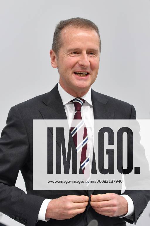 Herbert DIESS Chairman of the Board of Management Volkswagen AG and Chairman of the Supervisory Board AUDI AG Single-shot, single motif half-figure half figure 129 Annual General Meeting 2018 AUDI AG on 09 05 2018 in I N G O L S T A D T