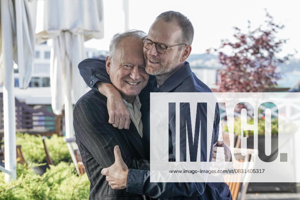 Press day for Sentimental Value Oslo 20250825 Stellan Skarsgard left and Joachim Trier during the press day at the Grand Hotel in Oslo on Monday The Norwegian film Sentimental Value has its Norwegian premiere on Monday, August 25 Photo Jonas Faeste Laksekjon NTB Oslo Norway bvdKlwUTDow Ref ENTbvdKlwUTDow jpg