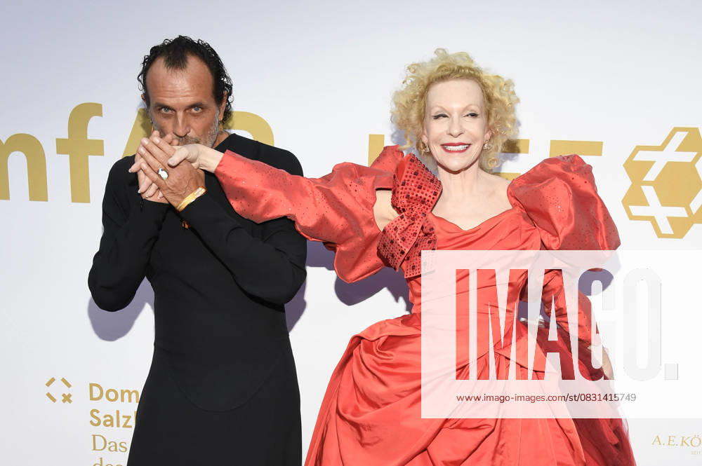 Andreas Kronthaler and Sunnyi Melles at the amfAR Gala 2025 on the occasion of the Salzburg Festival 2025 at the Residenz Salzburg, 24 08 2025 Foto:xF.xFuturexImagex amfar_salzburg_5789