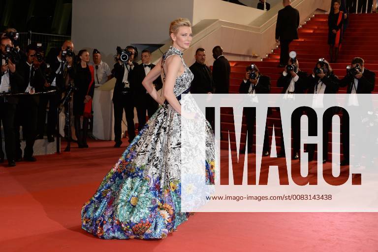 71eme Festival International du Film de Cannes. Montée des marches du film Cold War . 71th International Cannes Film Festival. Red Carpet of Cold War movie. 226344 2018-05-10 Cannes France Blanchett, Cate