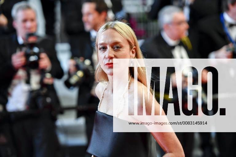 (180510) -- CANNES (FRANCE), May 10, 2018 -- U.S. actress Chloe Sevigny poses for photos during the premiere red carpet of the film Cold War at the 71st Cannes International Film Festival in Cannes, France, on May 10, 2018. The 71st Cannes International Film Festival is held from May 8 to May 19. ) FRANCE-CANNES-71ST INTERNATIONAL FILM FESTIVAL-COLD WAR-RED CARPET ChenxYichen