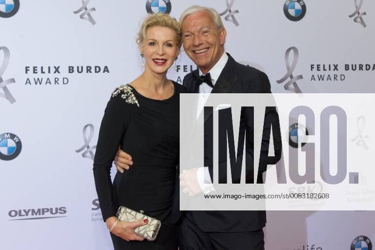 Berlin GER Berlin Felix Burda Award Hotel Adlon Kempinski v l Grit Weiss Prof Dr Jo Groebel Psychologist 13 05 2018 Felix Burda Award 2018