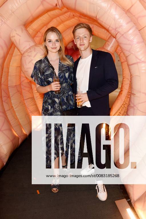Larissa Sophie Römer and Timur Bartels at the presentation of the Felix Burda Award 2018 at the Hotel Adlon Kempinski Berlin 13 05 2018 Foto:xF.xFuturexImage