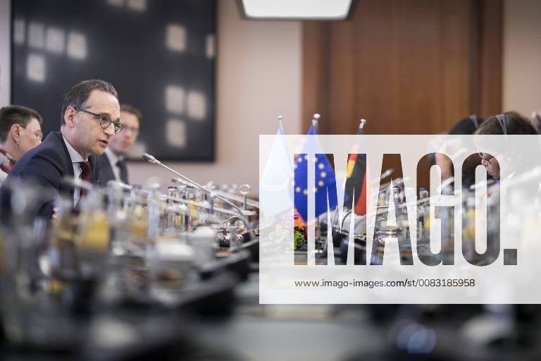Federal Foreign Minister Heiko Maas SPD meets with UN ambassadors at the Foreign Office in Berlin 14 05 2018 Berlin Germany