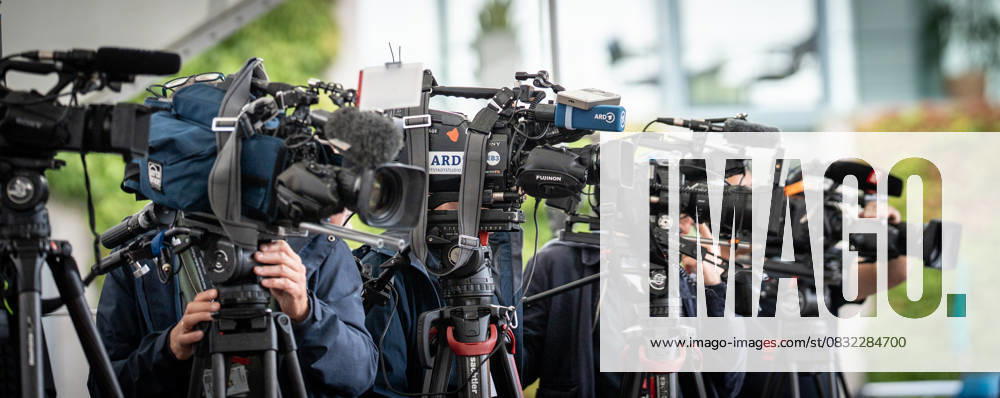 TV cameras in the courtyard of the Federal Chancellery in Berlins government district TV cameras in the courtyard of the Federal Chancellery in Berlins government district, Berlin Berlin Germany Federal Chancellery