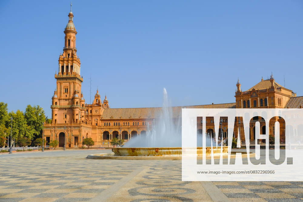Plaza de Espana (Spain square), Seville Seville, Andalusia, Spain R_NUVA250901-1811634-01