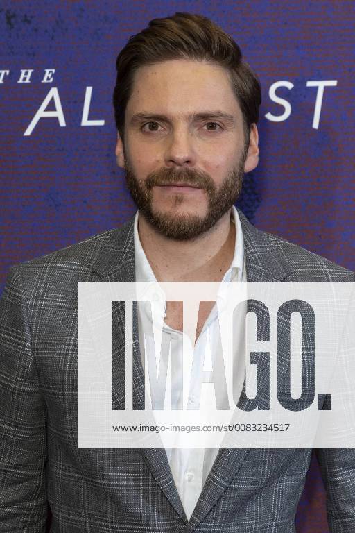 USA: Emmy for your consideration event for TNT The Daniel Bruhl attends Emmy for your consideration event for TNT The Alienist at 92nd street Y New York New York United States 92nd street Y LevxRadin