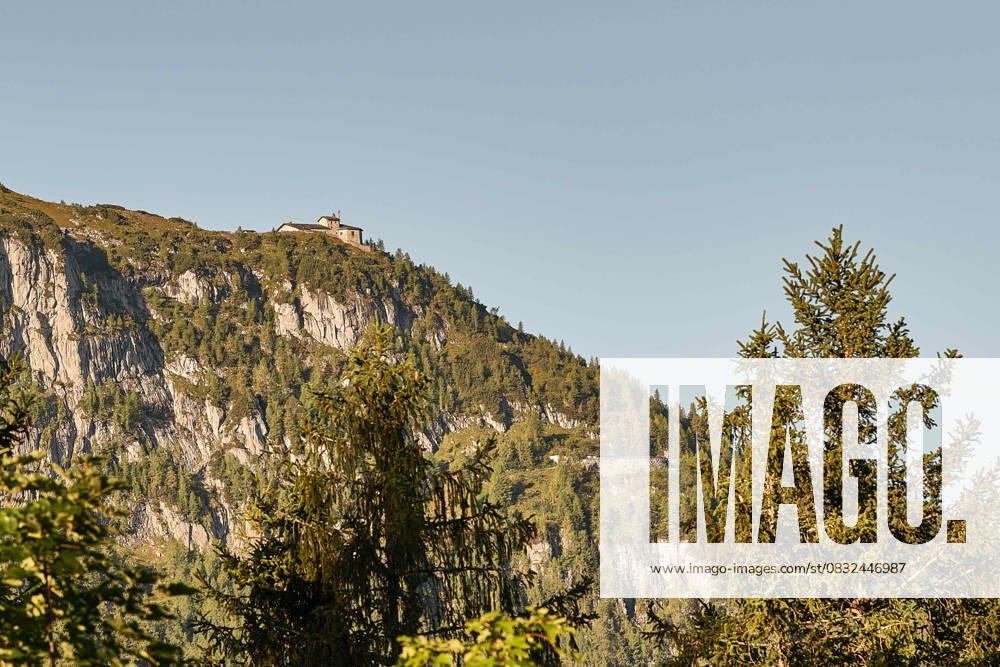 Oberau, Germany 31 August 2025 In the picture The Kehlsteinhaus sits enthroned high above the Berchtesgadener Land on a striking rocky plateau The mountain inn, also known as Eagles Nest, is surrounded by dense forests and rocky slopes Rossfeld Bavaria