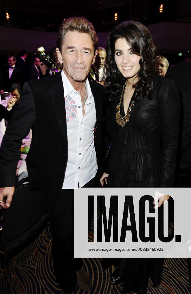 DEUTSCHER NACHHALTIGKEITSPREIS IN DUESSELDORF Peter Maffay and Katie Melua at Deutscher Nachhaltigkeitspreis award at Maritim Hotel , Duesseldorf, Germany WENN 3594764