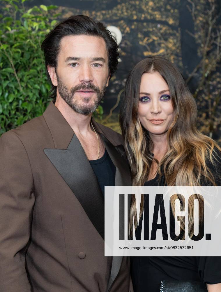 Tom Pelphrey and Kaley Cuoco attend Premiere of HBO Original drama series Task at Perelman Performing Arts Center in New York, NY on September 4, 2025 Bronx USA - ZUMAr339 20250904_znp_r339_091