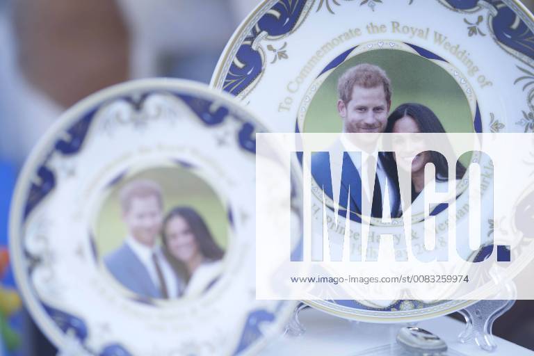 UK Souvenir memorabilia in a shop window in Windsor Town Centre, UK ahead of Prince Harry and Meghan Markle s wedding. No Spain